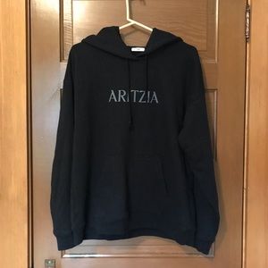 Aritzia Hoodie xs/s BLK